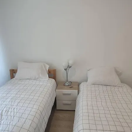 Spacieux Cosy En Hypercentre Proximite Cathedrale, Coliseum *